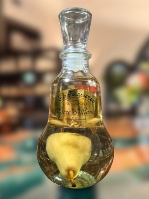 Massenez, Poire Williams, Prisonnière, Eau-de-Vie (750Ml)