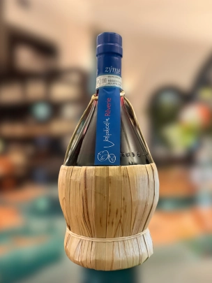 3 btls Zyme, Reverie, Valpolicella, Veneto, 2024 (75ml) limited edition fiasco bottle